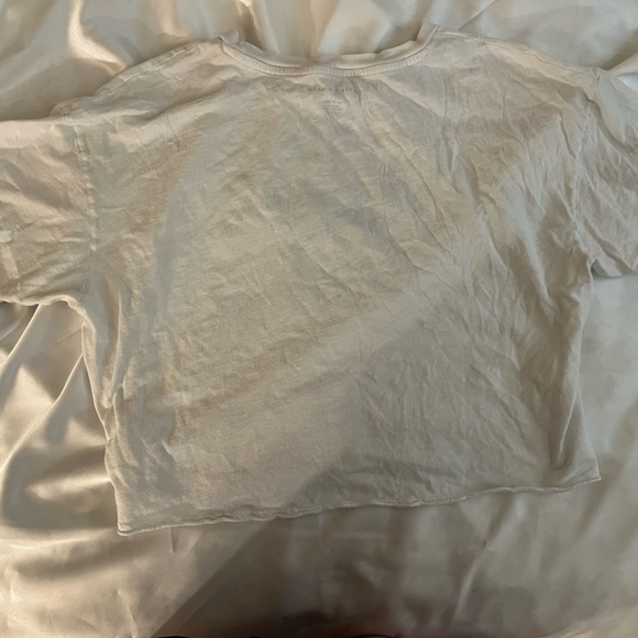 American Eagle crop top with flowers embroidered on it - Picture 2 of 3